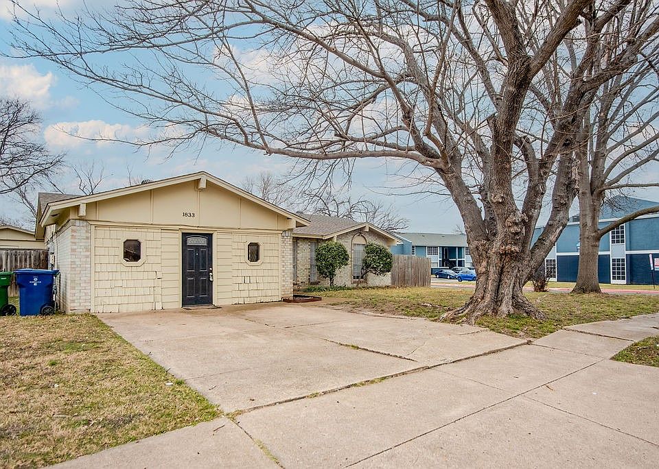 1st image of 1833 Mill Pond Rd