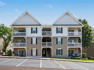 1141 Arbor Creek Dr APT 3B, Saint Louis, MO 63122