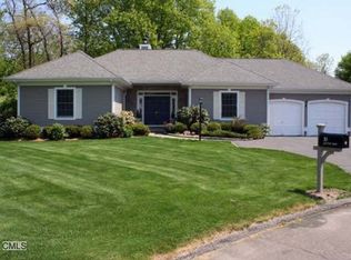 10 Jayne Way, Norwalk, CT 06851