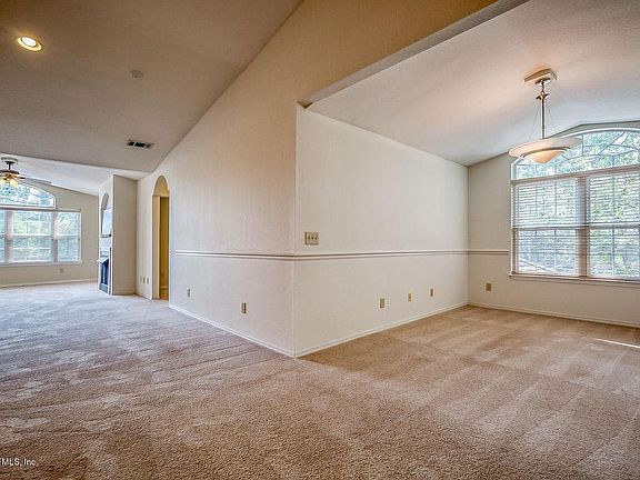 2nd image of 13810 N Sutton Park Dr #1320
