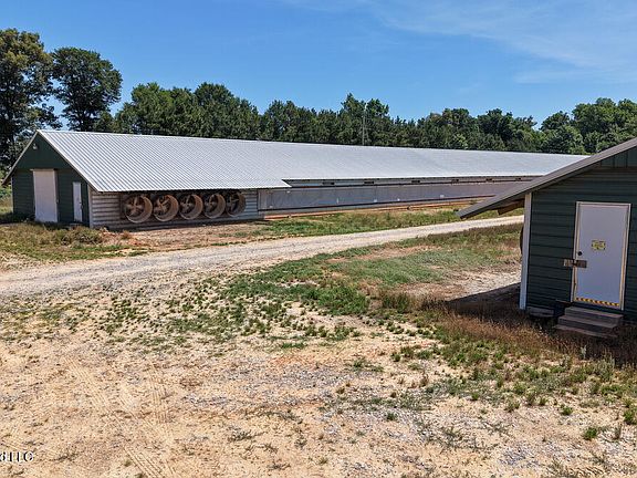 4th image of 2257 Midway Odom Rd