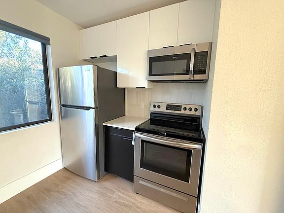 5th image of 4406 N 14th St #8