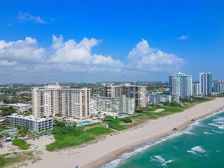 1900 S Ocean Blvd #8L — Photo 11