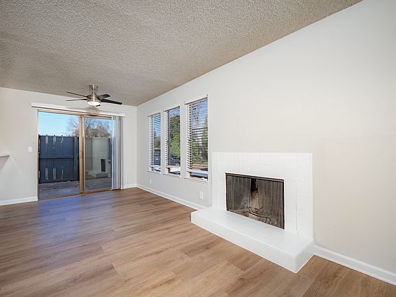 2nd image of 1846 Camino Verde APT E