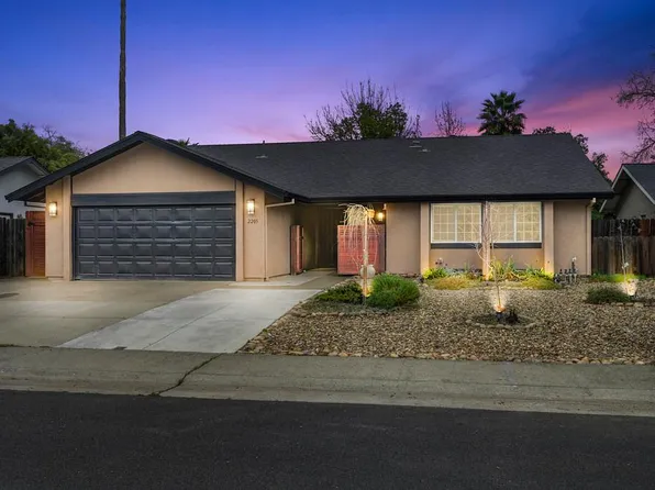 2205 Trails Ct, Rancho Cordova, CA 95670