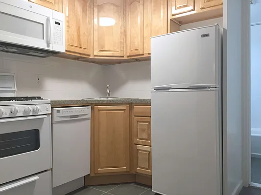 Rented by Salizzoni Realty | media 3