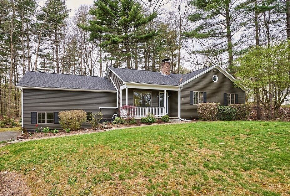 21 Collette Rd, Sturbridge, MA 01518 | Zillow