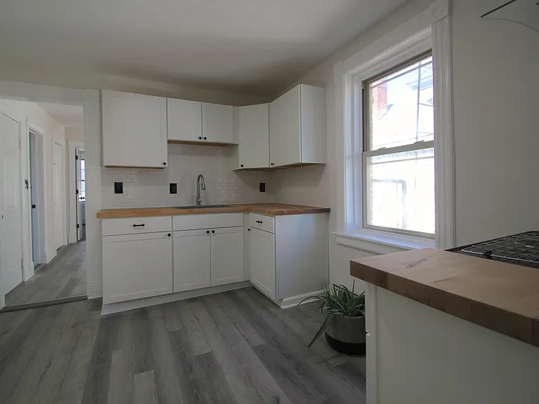 4 Bay View Ter #2 — Photo 11