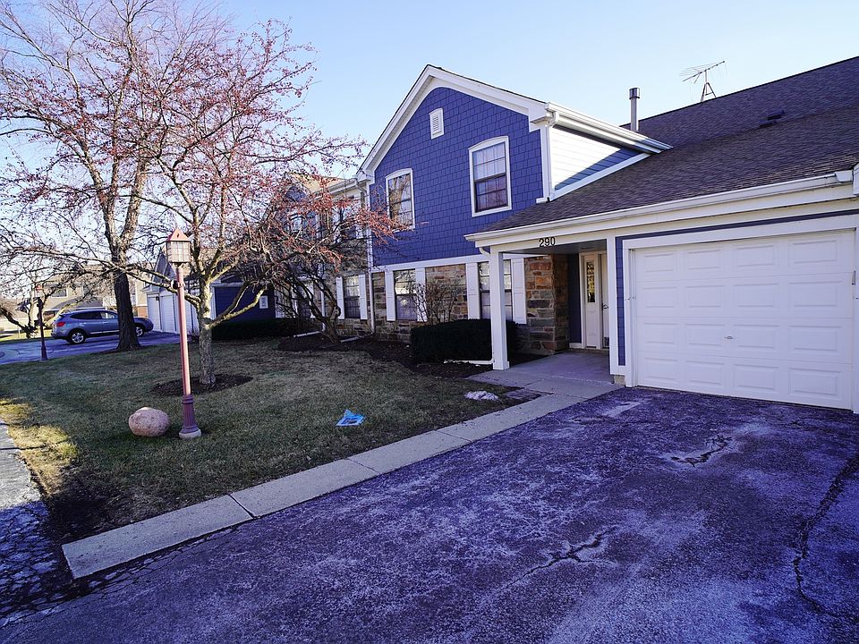 1st image of 290 Middlebury Ct