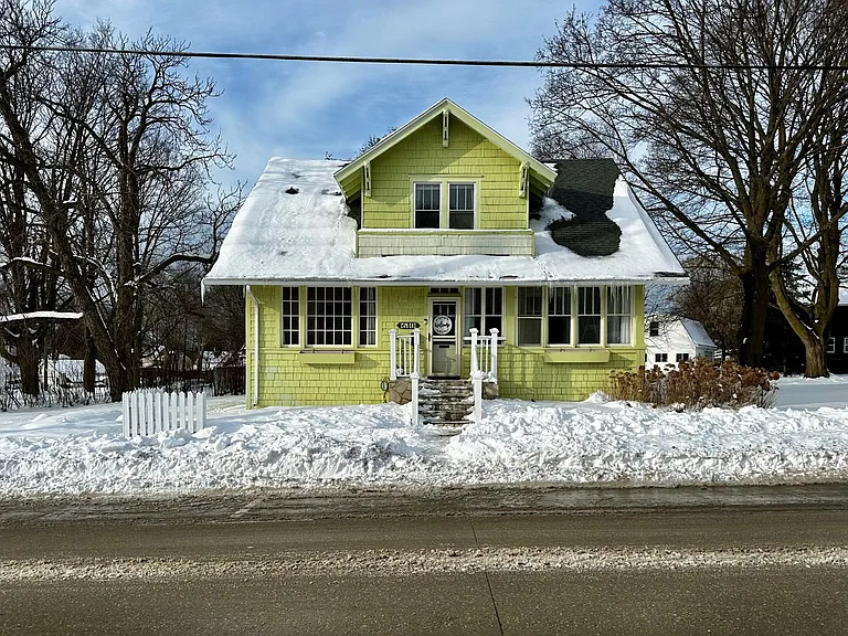 610 Jefferson St — Photo 2