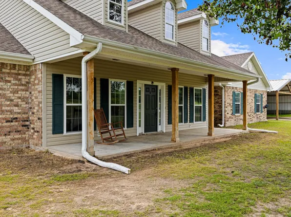 152 Black Hawk Ln, Gilmer, TX 75645