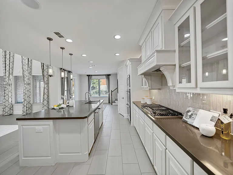 2805 Walnut Creek Ln — Photo 28