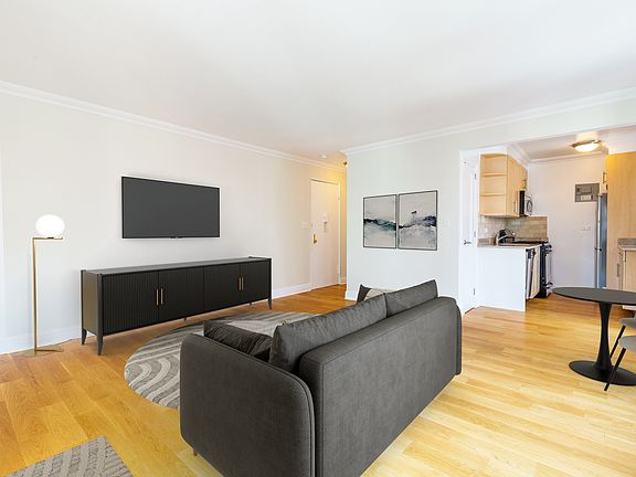 4th image of 141 E 33rd St APT 5A