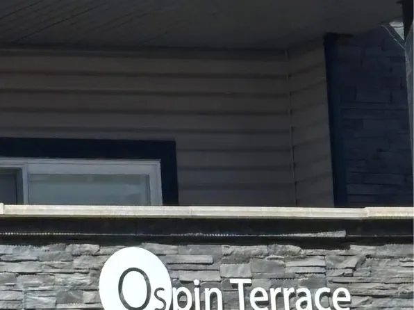 1204 156th St NW #111, Edmonton, AB T6R 0R6