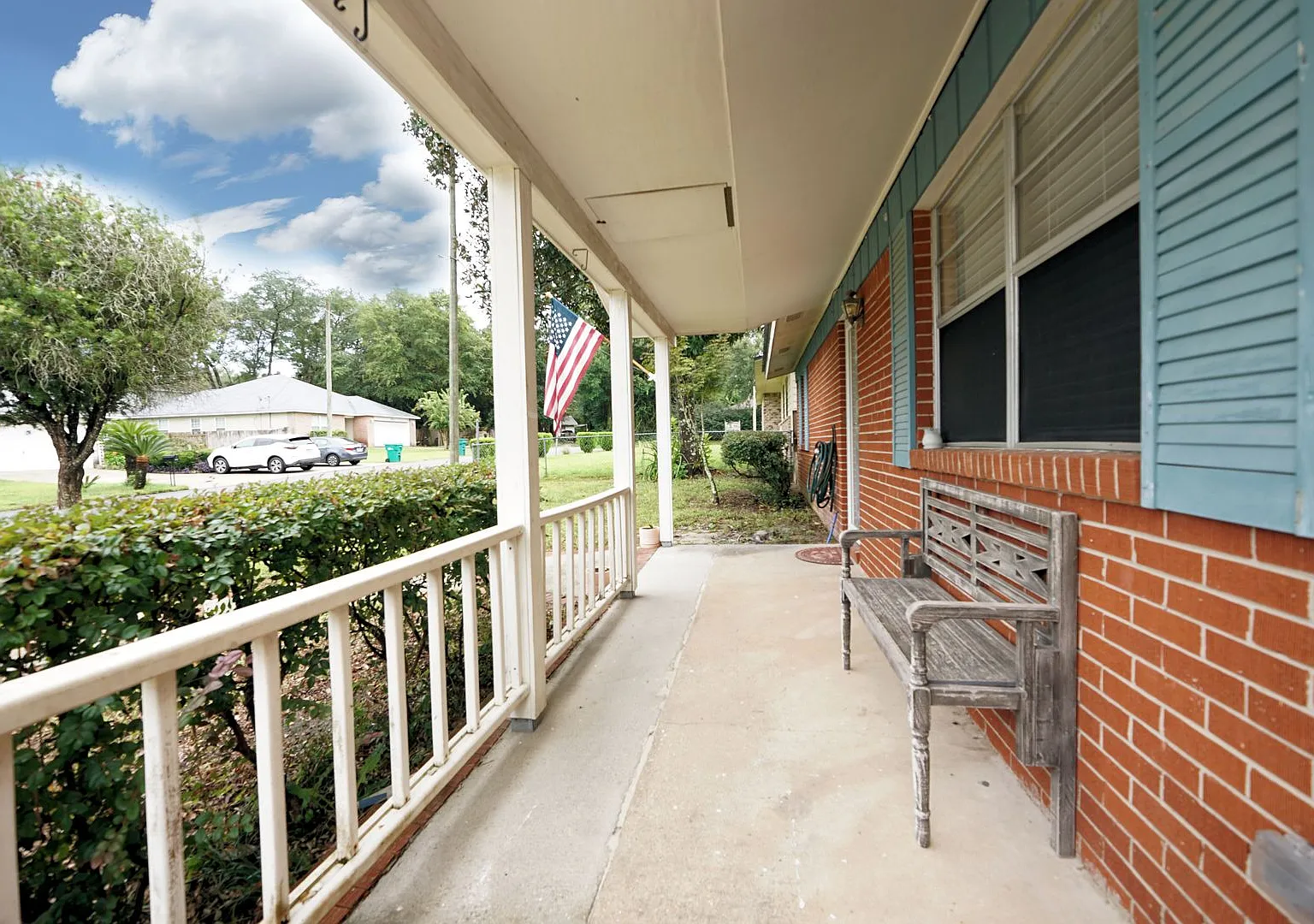 Central Niceville Location — Photo 4