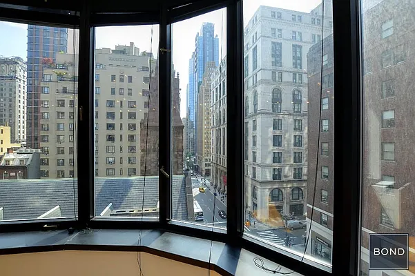 Rented by Bond New York | media 29