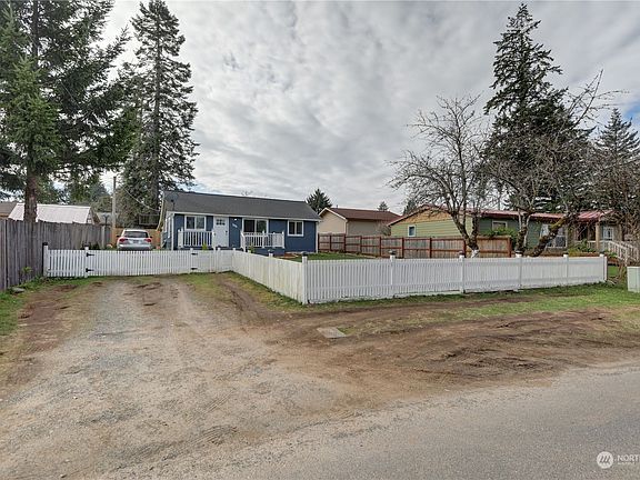 3rd image of 305 Arcadia Ave