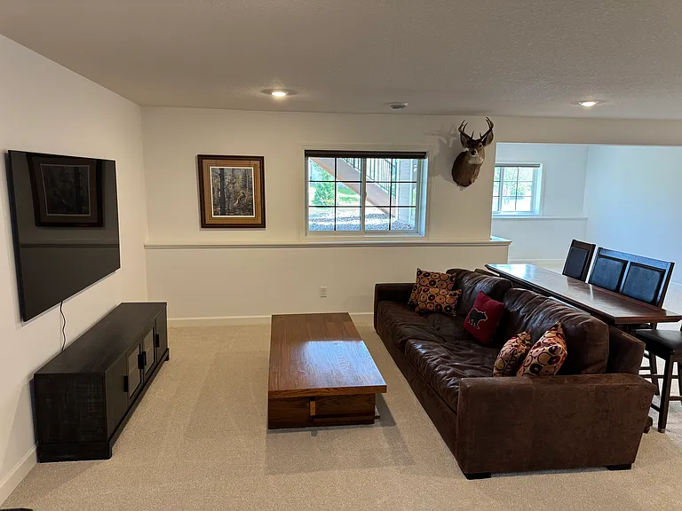 11451 Queens Ct N — Photo 21
