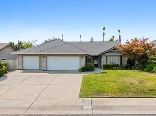 2733 Crystal Tree Dr, Redding, CA 96001