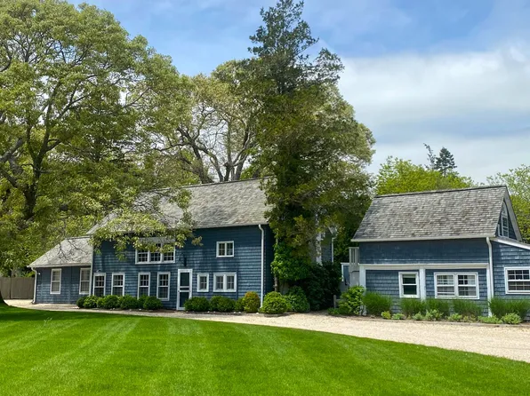 16 Quantuck Bay Ln, Westhampton Beach, NY 11978