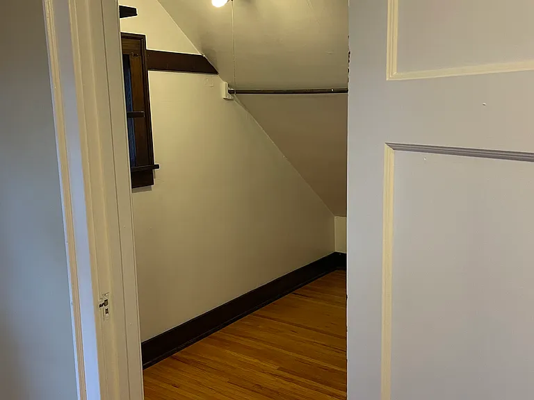 2523 Leclaire St — Photo 21