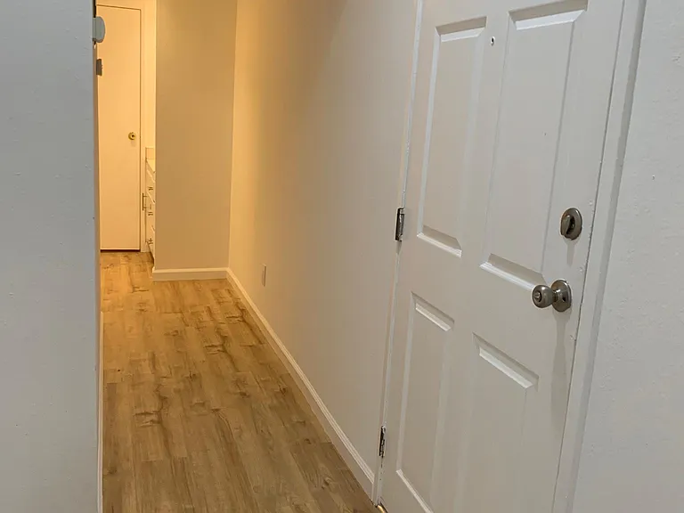 6223 Lexington Ave #4 — Photo 7