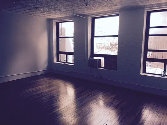 Rented by New York Manhattan Real Estate Incorporated | media 8