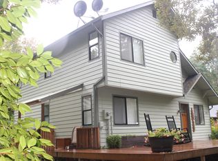 6948 Boston Harbor Rd NE, Olympia, WA 98506