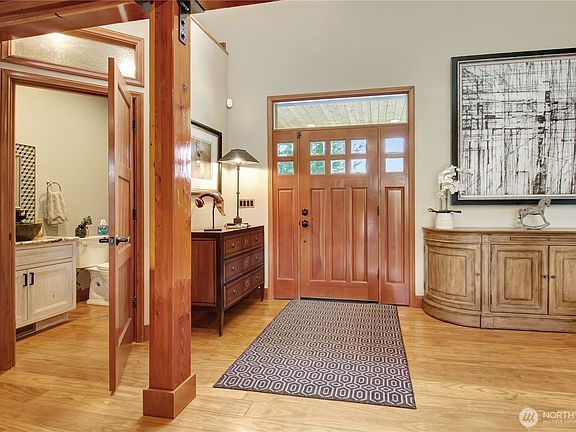 3rd image of 15892 Larson Lane