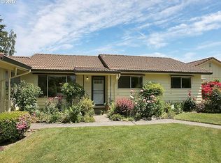 12275 SE Main St, Portland, OR 97233