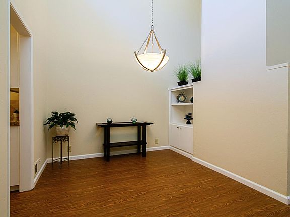 5th image of 1180 Hyde Ave