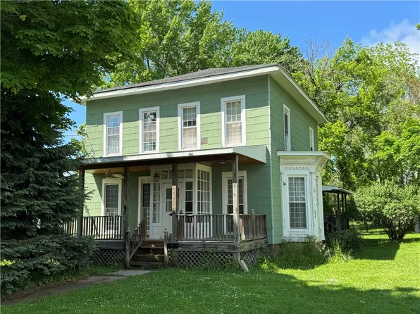 55 Caroline St, Albion, NY 14411