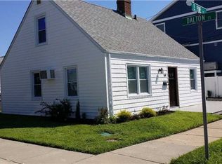 54 Dalton St, Long Beach, NY 11561