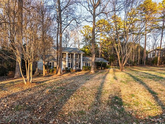 4th image of 4509 Doncaster Dr