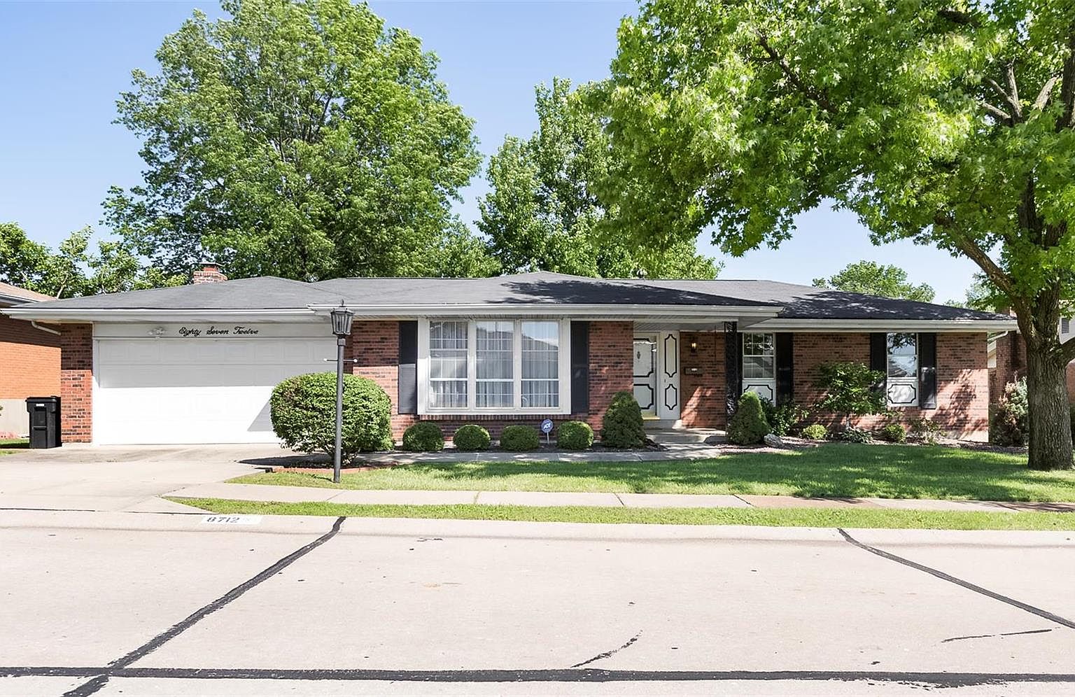8712 Decorum Dr, Saint Louis, MO 63123 Zillow