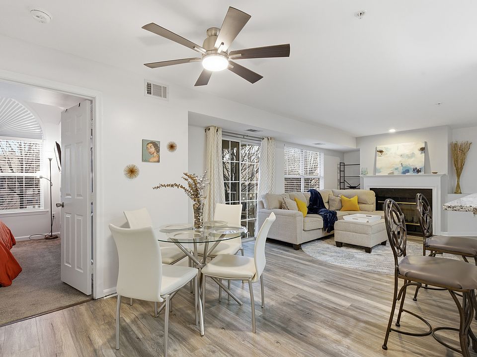 1st image of 9715 Lake Pointe Ct APT 301