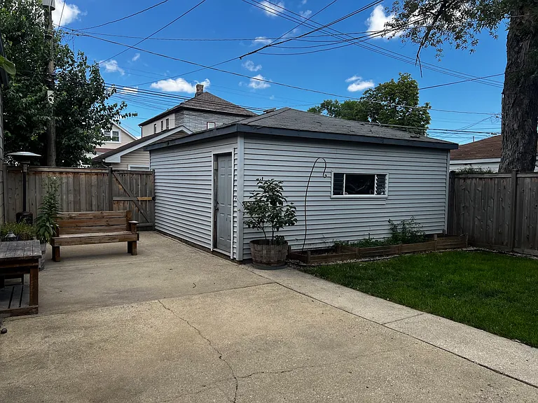 5010 W Grace St #B — Photo 12