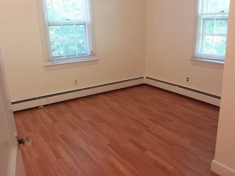 342 Conant Rd — Photo 5