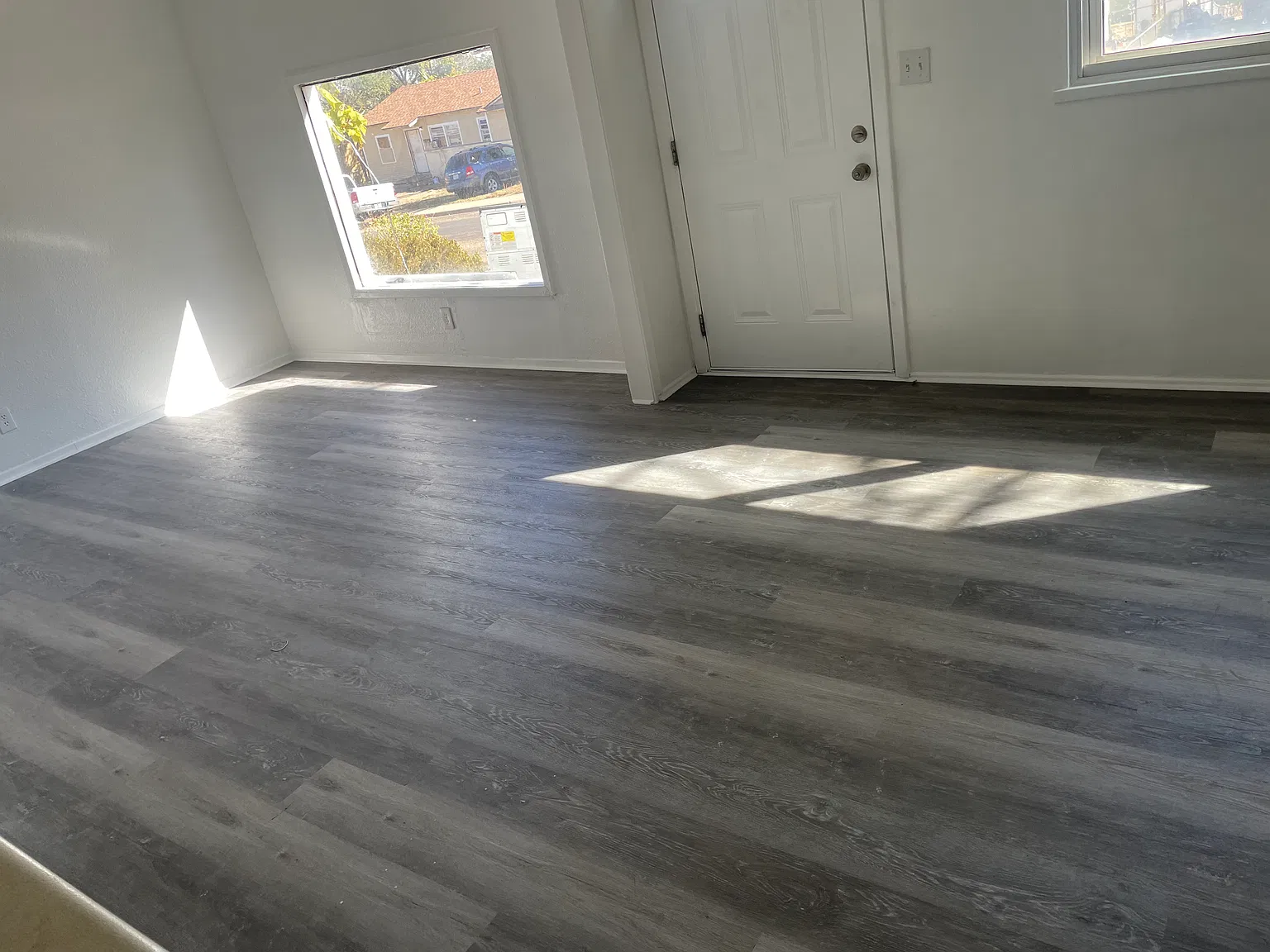 2705 Magnolia St — Photo 4