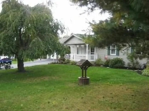 2145 Lambs Gap Rd, Enola, PA 17025