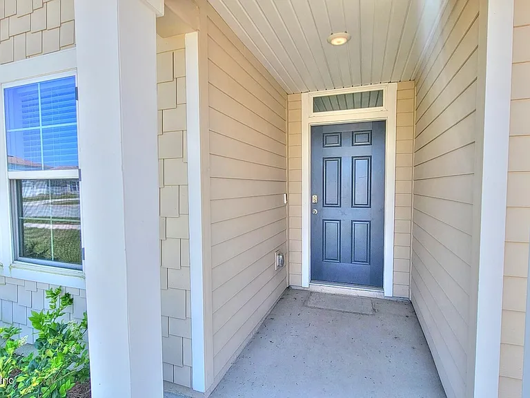 121 Aveiro Way — Photo 3
