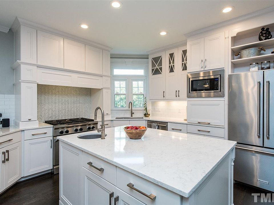 2nd image of 4805 Hedgewood Village Pl