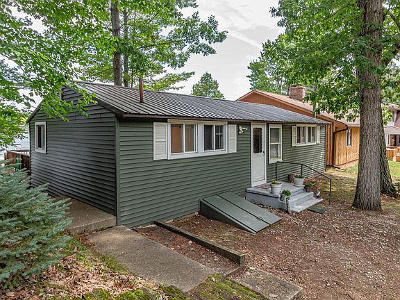 2nd image of 11170 Oak Dr