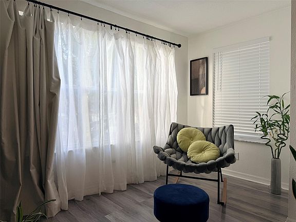 4th image of 12950 Vista Isles Drive #428