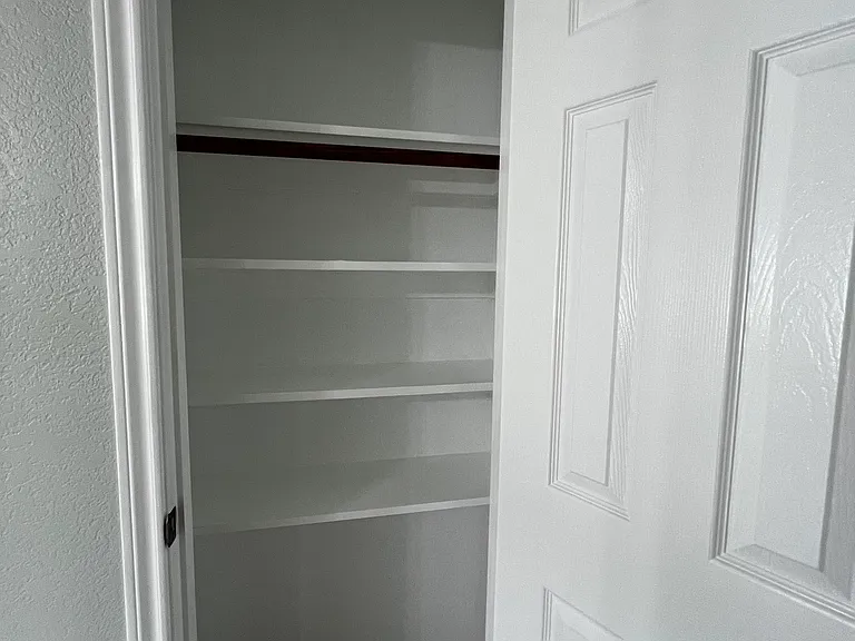 511 W Live Oak St #B — Photo 11