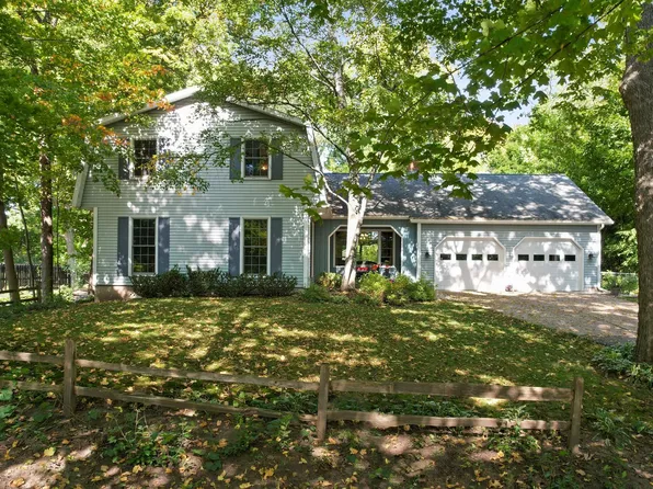 514 Woodward Dr, Madison, WI 53704