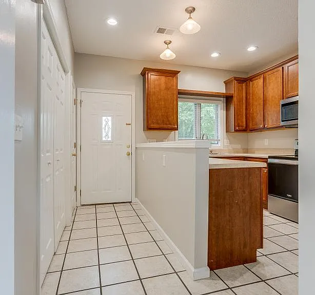 176 S Austin Springs Rd — Photo 11