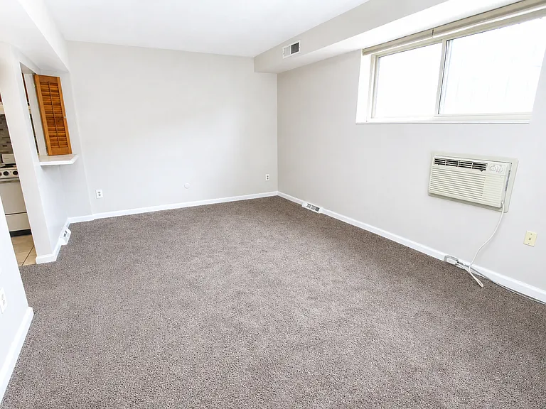 Studio (Unit B4)