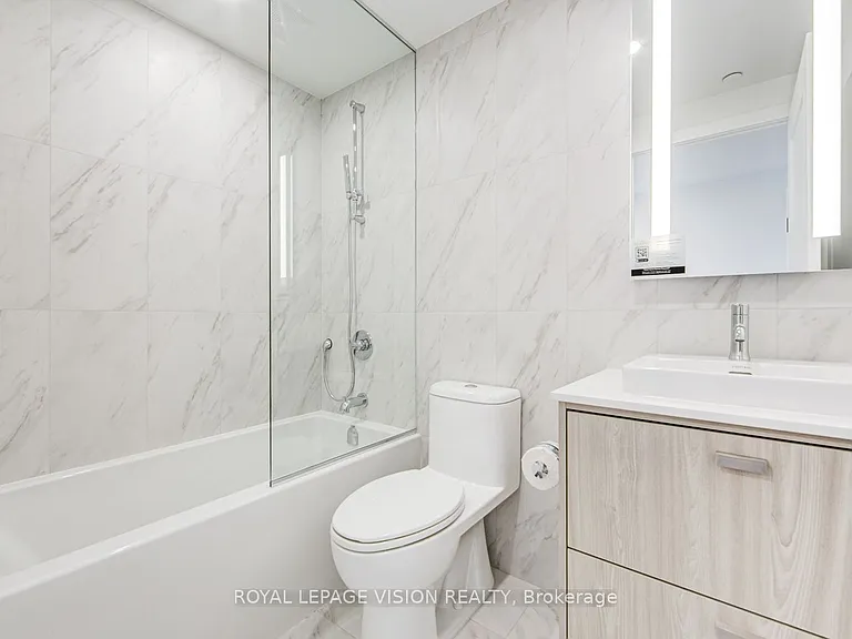 858 Dupont St #710 — Photo 12