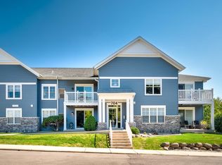 704 Herndon Dr APT 204, Madison, WI 53718
